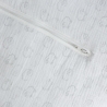 Zoom matière gigoteuse bébé blanche