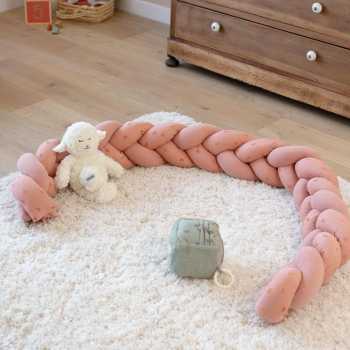 trenza decorativa propuesta en la habitación del bebé