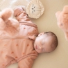 Il bambino dorme con il suo sacco nanna tog 2.5
