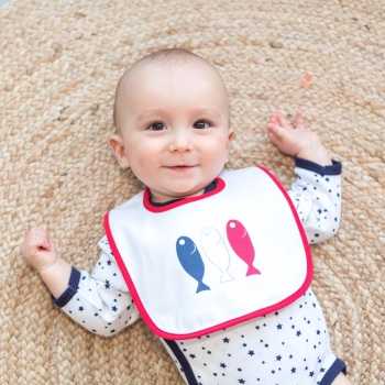 Small baby fish with its bib decorated with 3 small fish