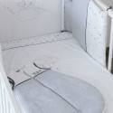 Ambiente Unisex-Babyzimmer weiß und grau mit Sternen und Figuren