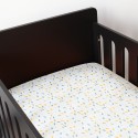 Fitted sheet in the black baby crib