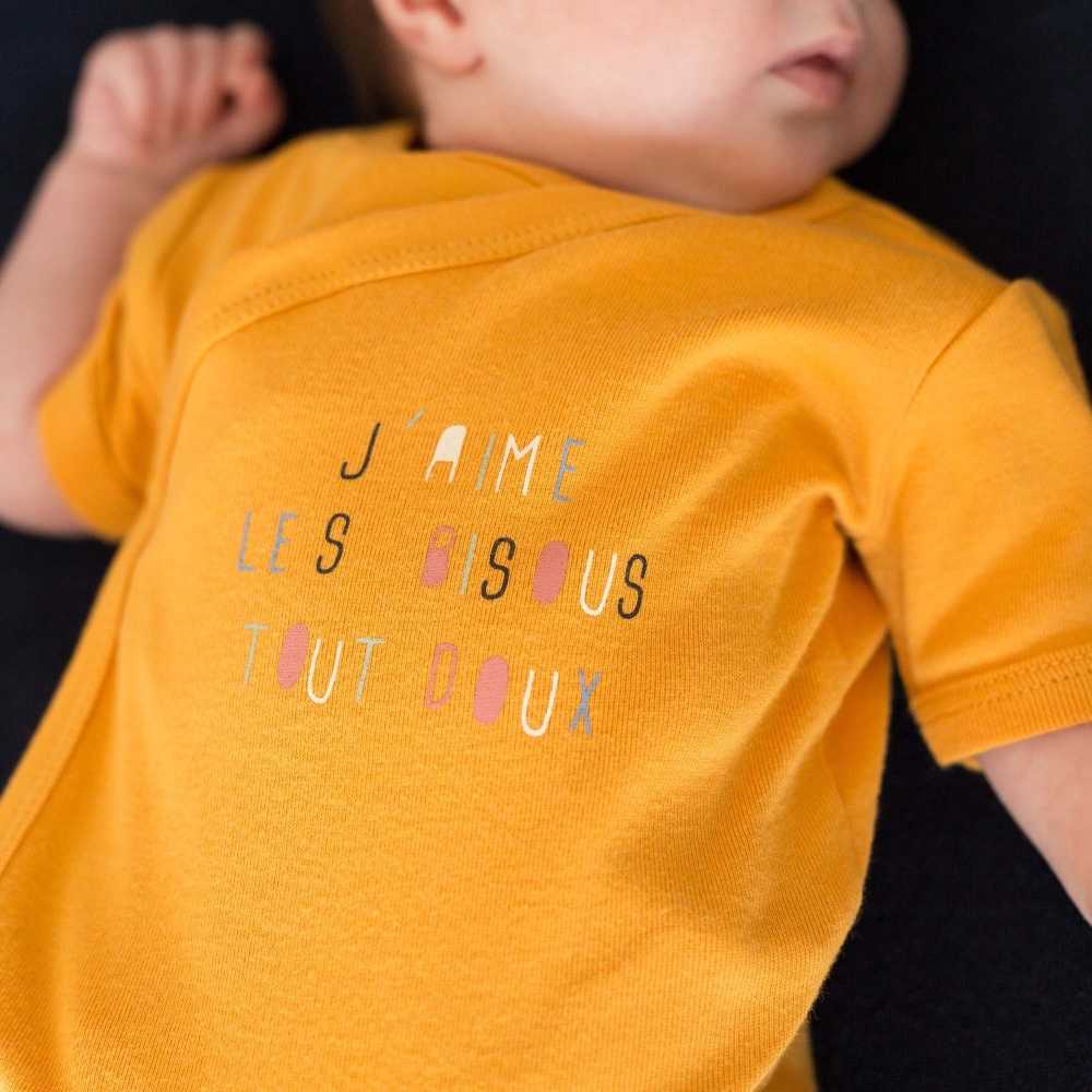 Joli body estival sur bébé