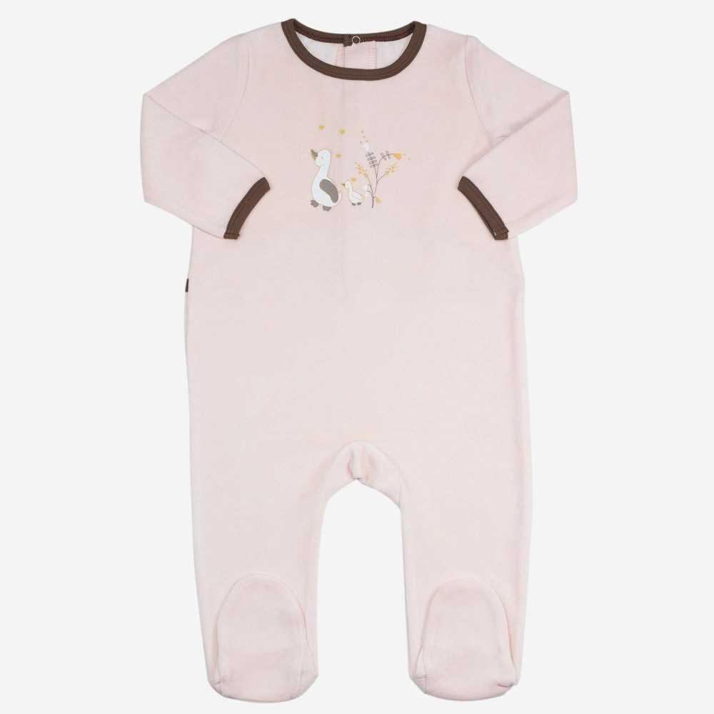 Pink baby pajamas decorated with geese family