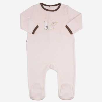 Roze babypyjama versierd met de ganzenfamilie