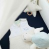 gemêleerde geborduurd slaapzak in het babybedje