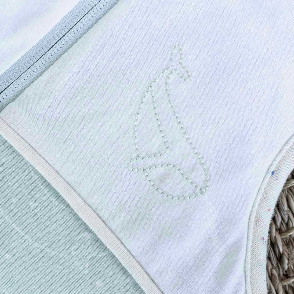 zoom borduursel walvis milky green geboorte slaapzak au large de nova