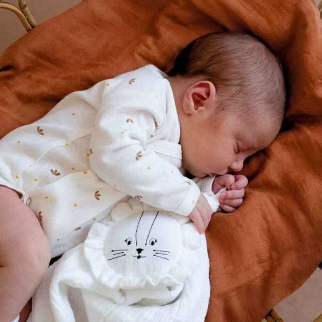 👶 Body de nacimiento ➠ Completa tu maleta de maternidad con Trois Kilos Sept